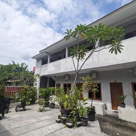 Rumah Pagar Merah Homestay 日惹 外观 照片